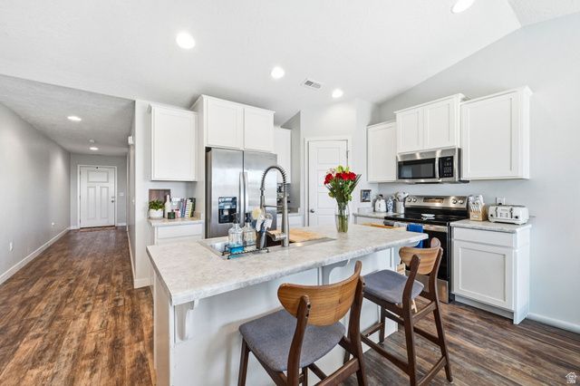1175 W SILVER HOLLOW RD, Syracuse, UT 84075
