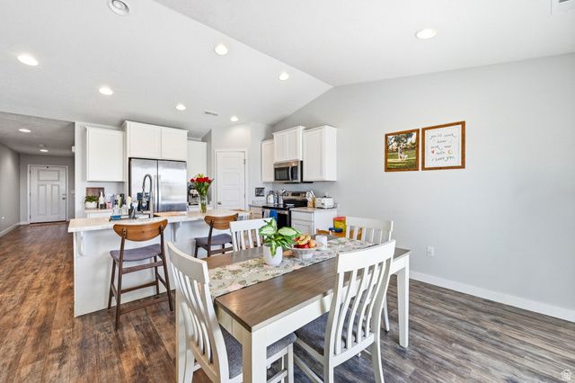 1175 W SILVER HOLLOW RD, Syracuse, UT 84075