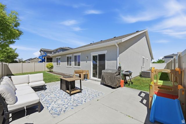 1175 W SILVER HOLLOW RD, Syracuse, UT 84075