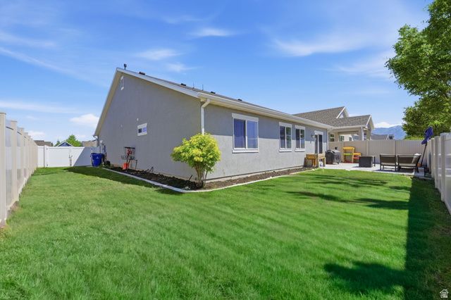 1175 W SILVER HOLLOW RD, Syracuse, UT 84075