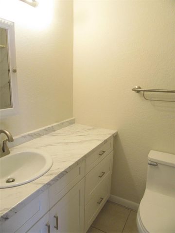 440 N SPRING LAKE BOULEVARD NW, Port Charlotte, FL 33952