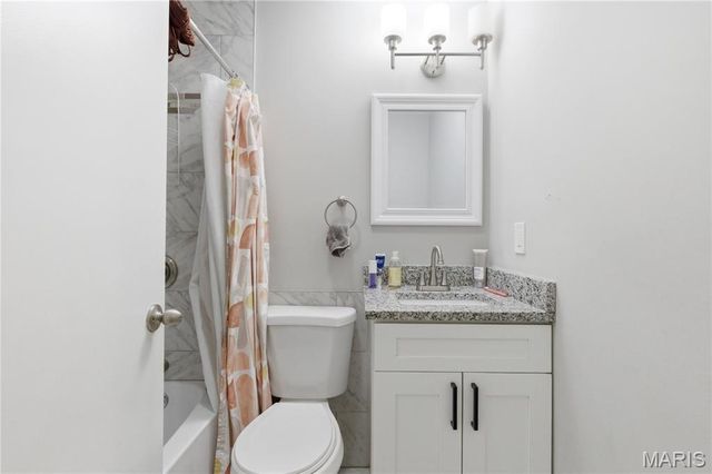 913 Sherwick Terrace, Manchester, MO 63021