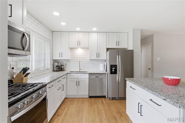 913 Sherwick Terrace, Manchester, MO 63021