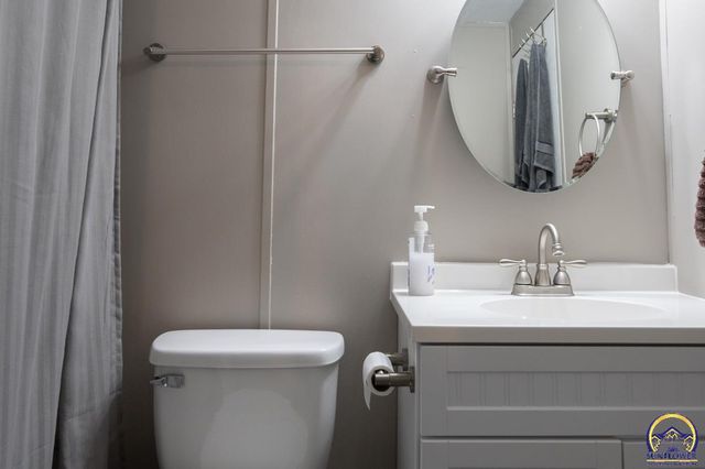 318 SE 48th ST, Topeka, KS 66609