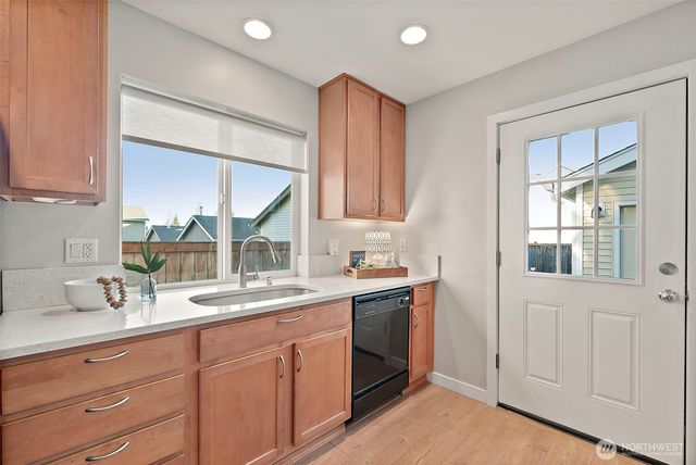 1682 Brown Avenue, Dupont, WA 98327