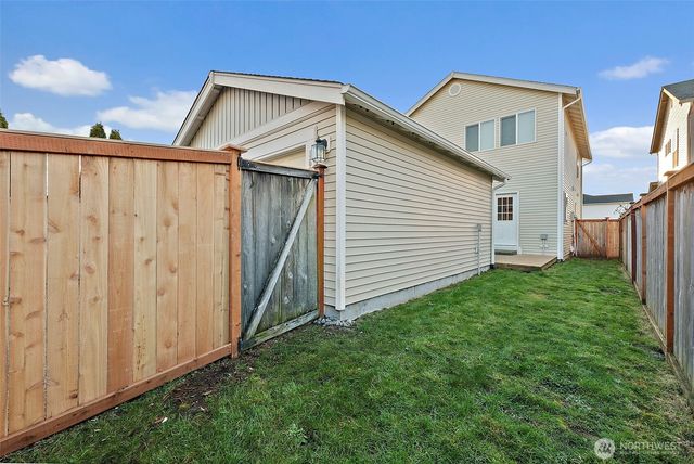 1682 Brown Avenue, Dupont, WA 98327