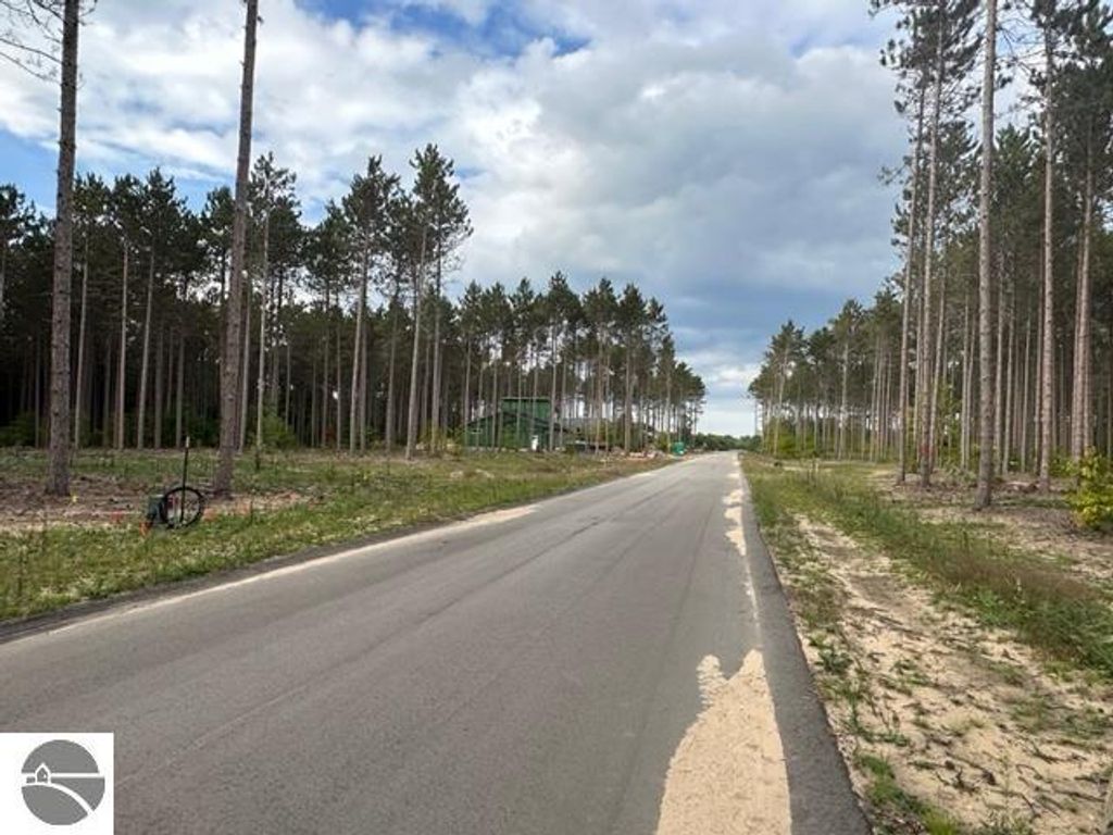 Image 8 of property listing at Lot 39 Cascade Trail, Traverse City, MI 49685