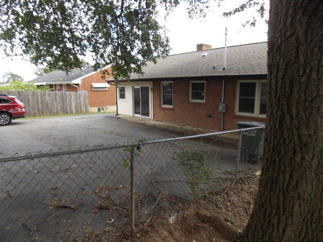 1439 Brushy Mountain DR, Salem, VA 24153