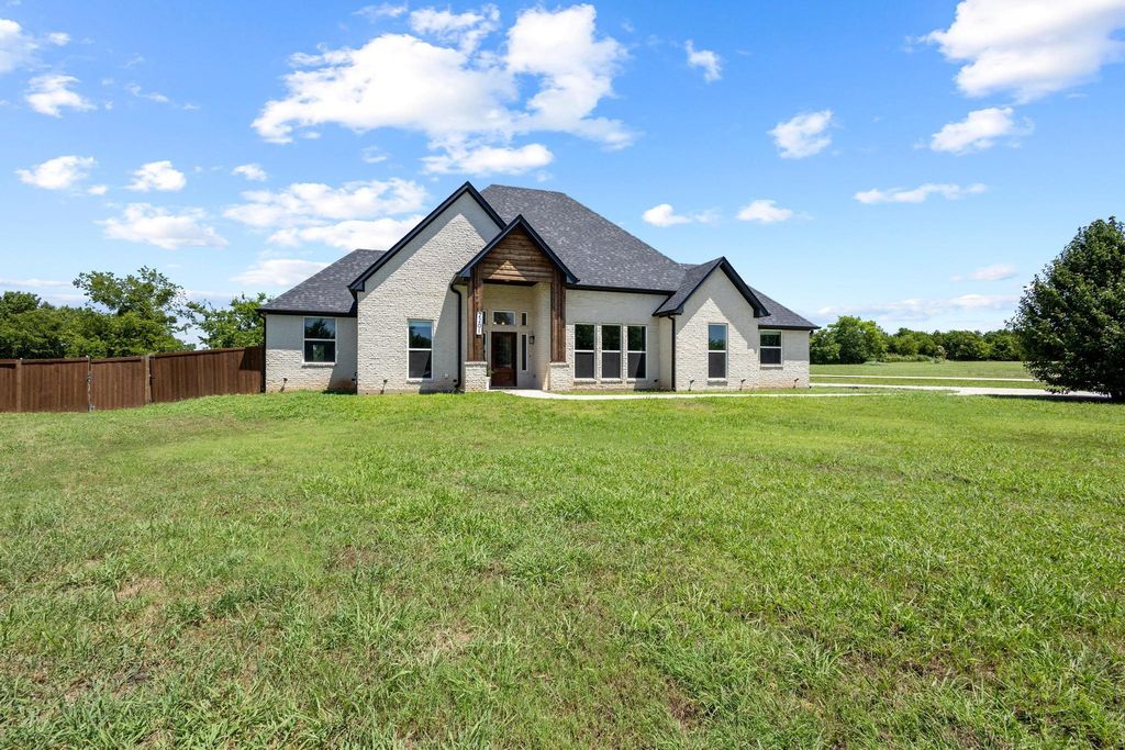 2201 Norwood Street, Sherman, TX 75092
