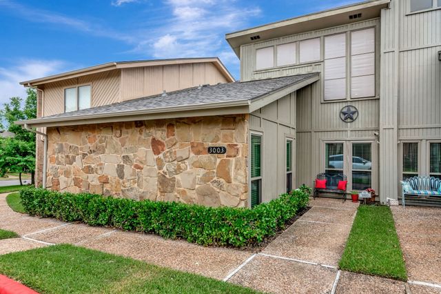 3003 Rustling Leaves Lane, Bedford, TX 76021