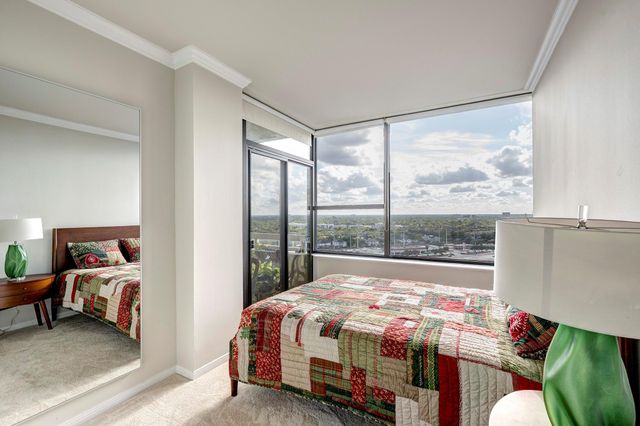 15 Greenway Plaza 17B, Houston, TX 77046