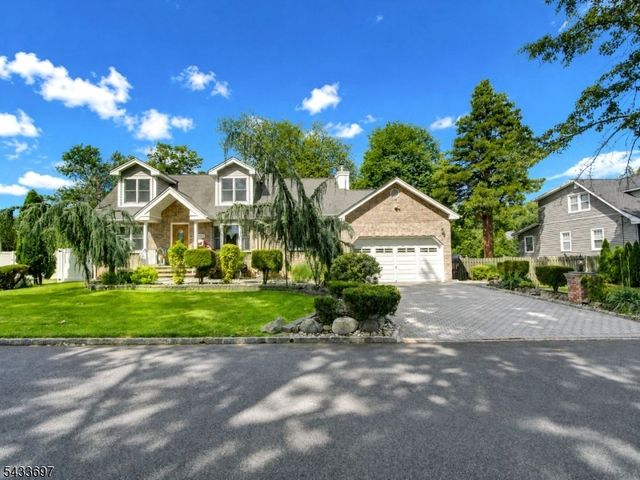 180 Mill Ln, Mountainside Boro, NJ 07092