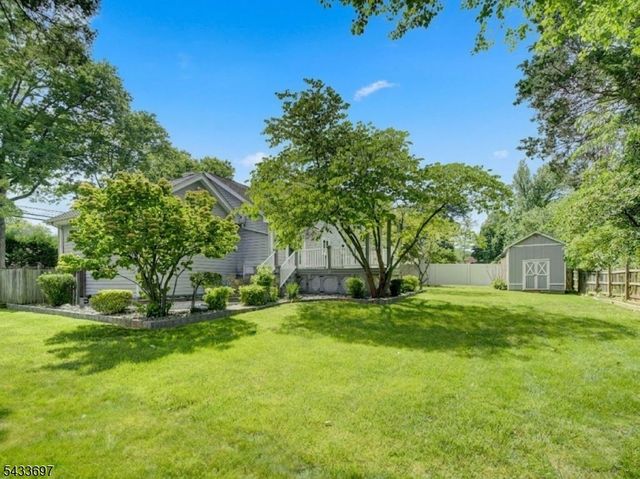 180 Mill Ln, Mountainside Boro, NJ 07092