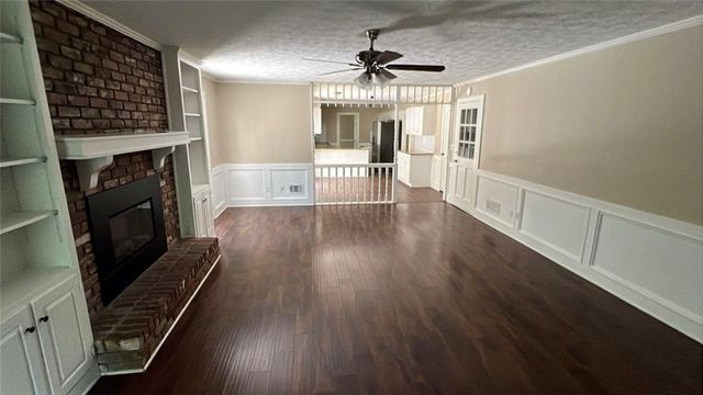 3884 Hunting Ridge Drive SW, Lilburn, GA 30047