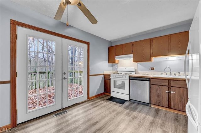 4298 S Main Street, Akron, OH 44319