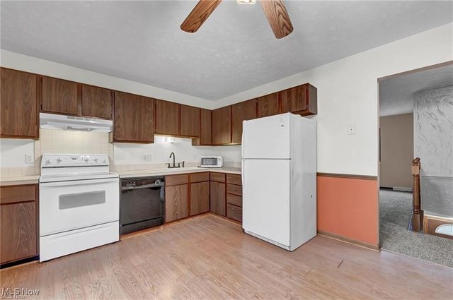 4298 S Main Street, Akron, OH 44319