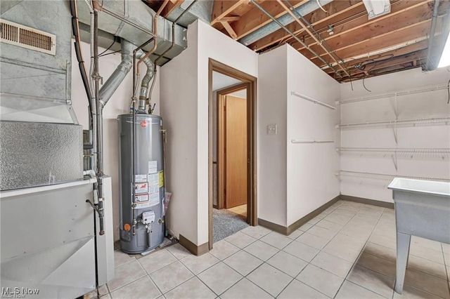 4298 S Main Street, Akron, OH 44319