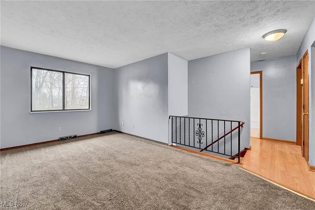 4298 S Main Street, Akron, OH 44319