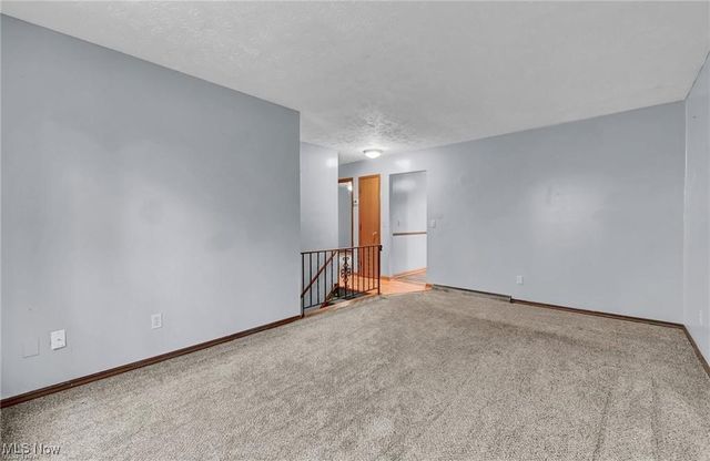 4298 S Main Street, Akron, OH 44319