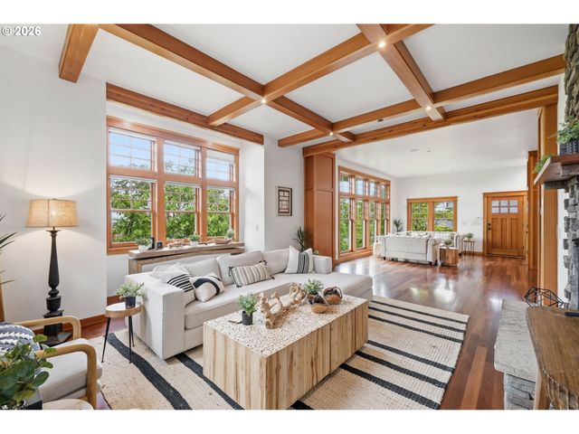 1829 FAIRMOUNT Blvd, Eugene, OR 97403
