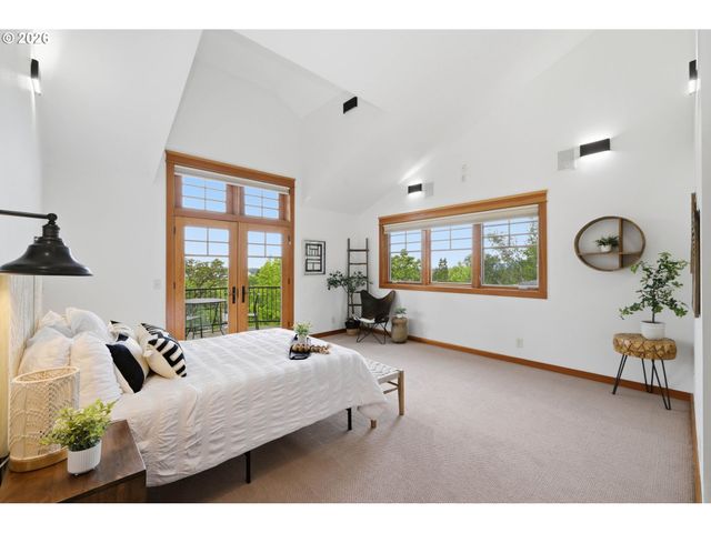 1829 FAIRMOUNT Blvd, Eugene, OR 97403