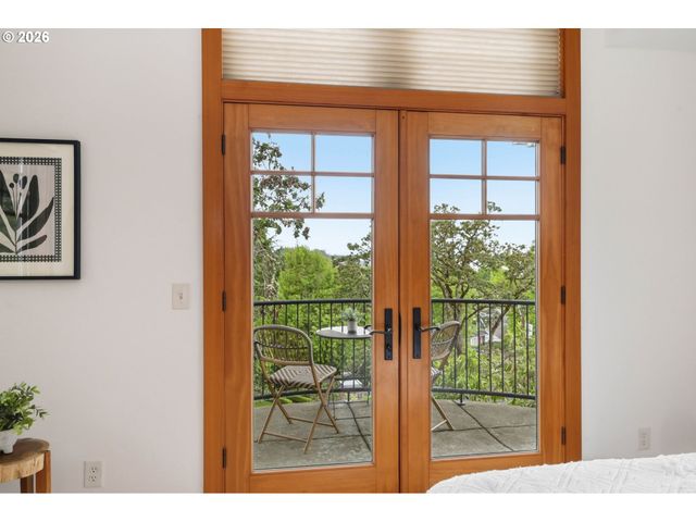 1829 FAIRMOUNT Blvd, Eugene, OR 97403