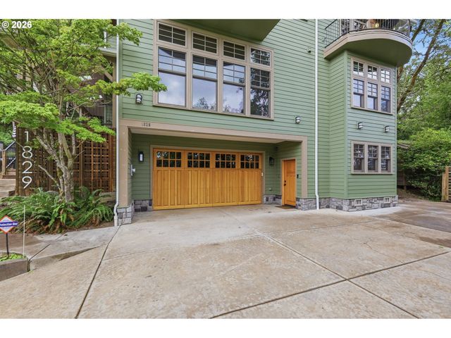 1829 FAIRMOUNT Blvd, Eugene, OR 97403