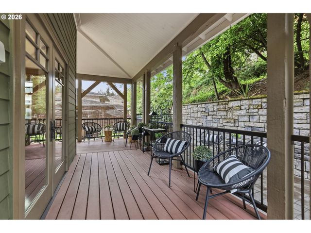 1829 FAIRMOUNT Blvd, Eugene, OR 97403