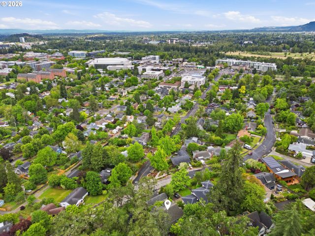 1829 FAIRMOUNT Blvd, Eugene, OR 97403