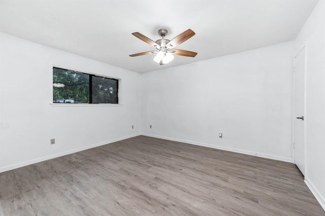 2702 Dove Tree Drive, Alvin, TX 77511