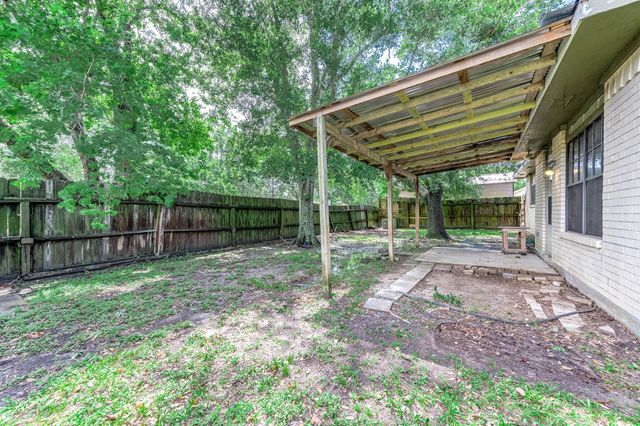 2702 Dove Tree Drive, Alvin, TX 77511