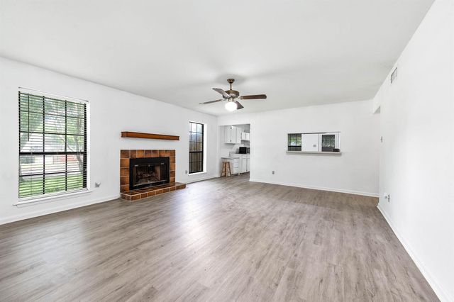 2702 Dove Tree Drive, Alvin, TX 77511