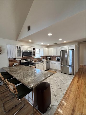 227 W Pine Street, Long Beach, NY 11561