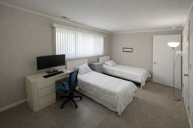 10109 Cherry Parkway M10, Skokie, IL 60076