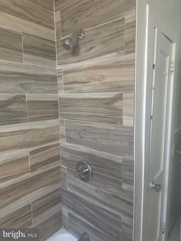 5515 N LAWRENCE ST, Philadelphia, PA 19120