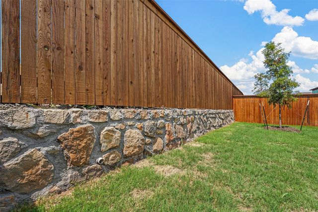 3906 Monticello Drive, Farmersville, TX 75442