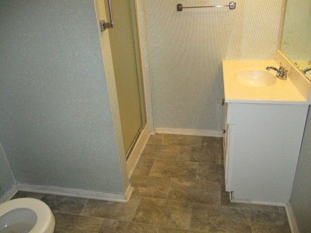 218 Glenn Ave, Gallatin, TN 37066