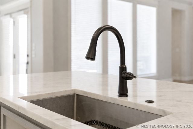 5812 E 128th Street S, Tulsa, OK 74008