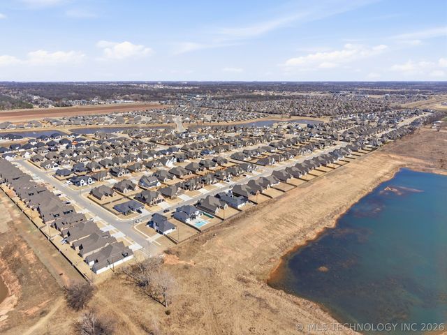 5812 E 128th Street S, Tulsa, OK 74008