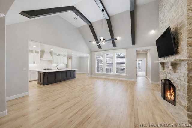 5812 E 128th Street S, Tulsa, OK 74008