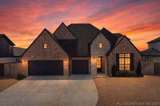 5812 E 128th Street S, Tulsa, OK 74008