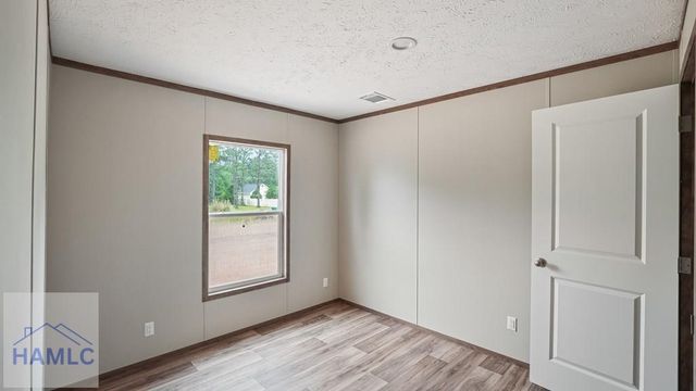 322 Heather Road, Jesup, GA 31545