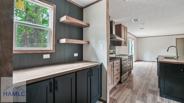 322 Heather Road, Jesup, GA 31545