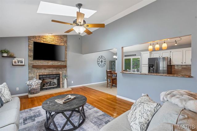 210 Kunze Drive, St Charles, MO 63303
