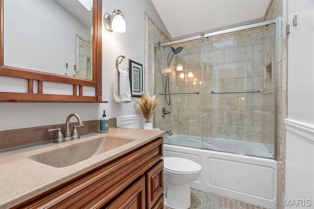 210 Kunze Drive, St Charles, MO 63303