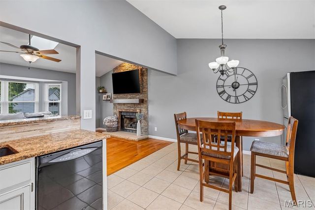 210 Kunze Drive, St Charles, MO 63303