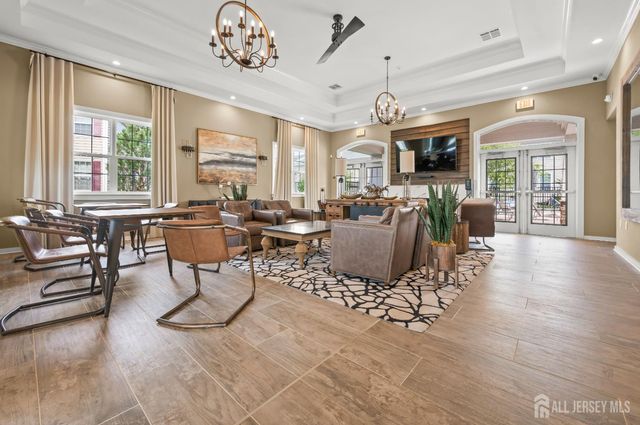 7 Larkspur Lane, Monroe, NJ 08831
