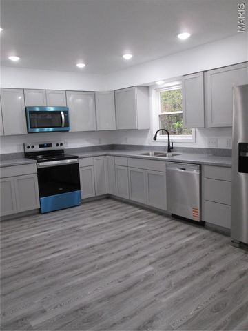 13351 State Route H, Edgar Springs, MO 65462