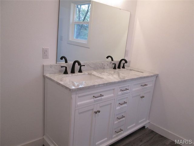 13351 State Route H, Edgar Springs, MO 65462