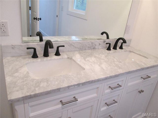 13351 State Route H, Edgar Springs, MO 65462